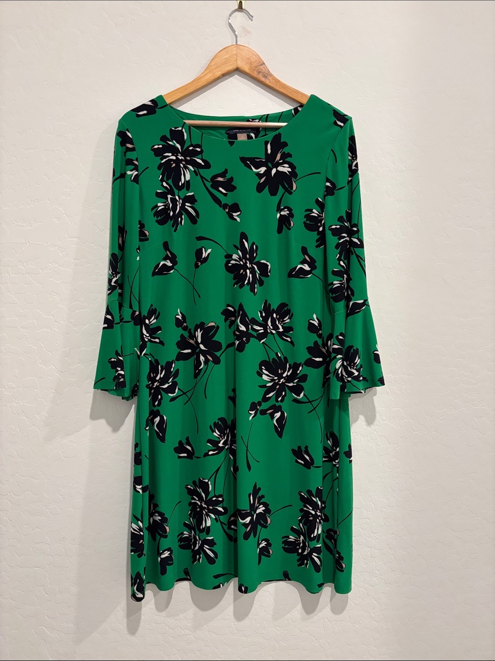 Tommy Hilfiger Green Floral Long-Sleeve Shift Dress